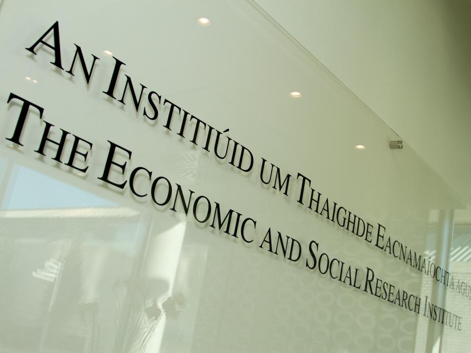 Sign in ESRI building that says "Economic and Social Research Institute"