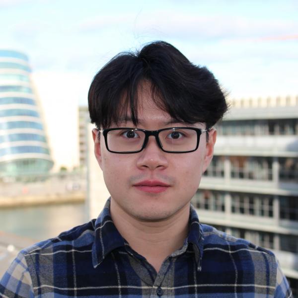 Weijie Yan Headshot