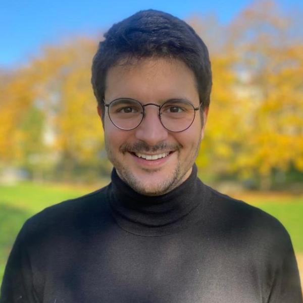 Efthymios Smyrniotis Headshot