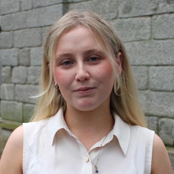 Diane Sheehy Headshot