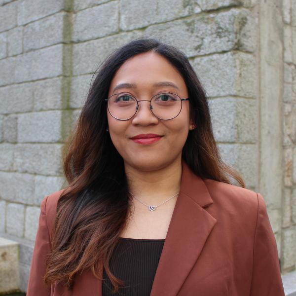 Elza Elmira Headshot