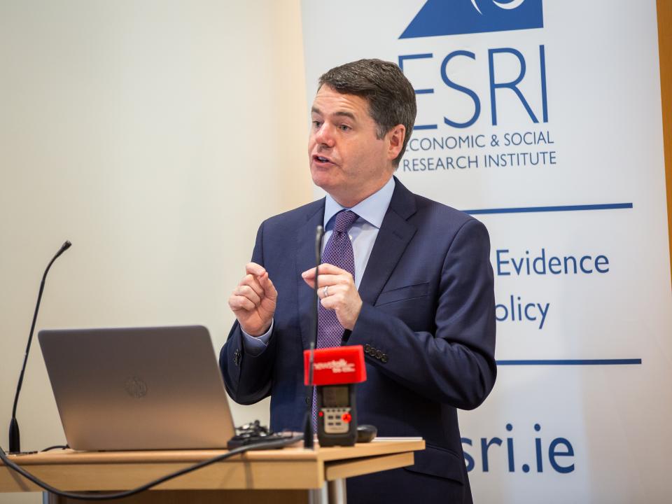 Pashcal Donohoe TD opening the ESRI Budget Perspectives conference in 2018